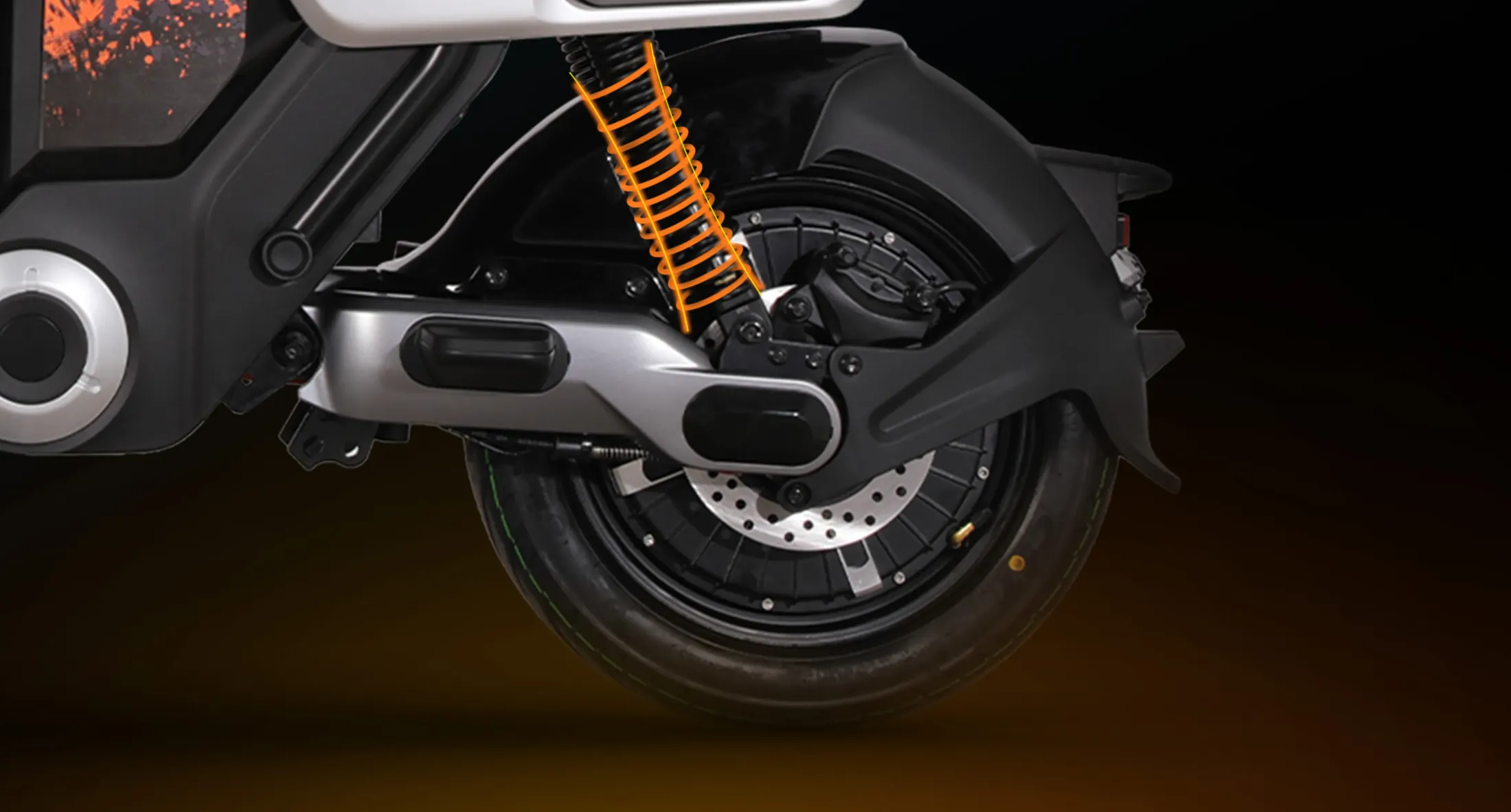 Roue arrière du GFX6 avec ressort d'amortisseur orange